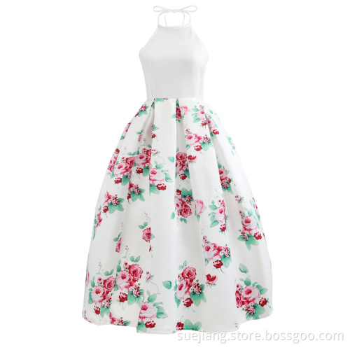 Kvinnor blommor halter en linjeklänning klänning klänning